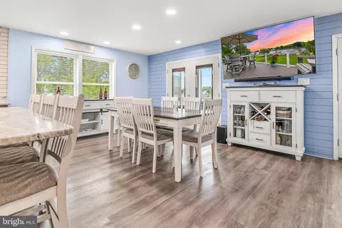 Dining - 3608 Galloway Rd, Middle River, MD 21220 photo 3 of 3