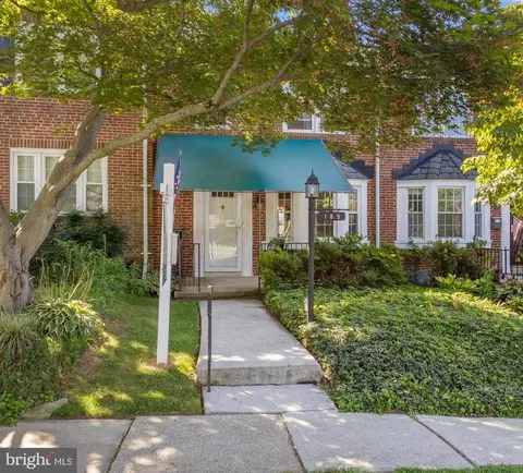 105 Stevenson Ln, Baltimore, MD 21212