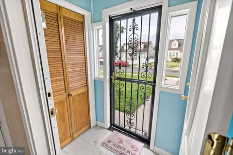 Entry Way - 3421 Cornwall, Dundalk, MD 21222 photo 1 of 4