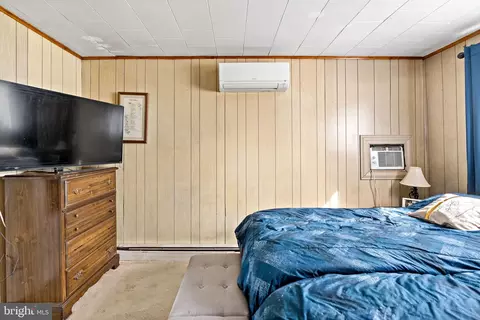 Bedroom - 3421 Cornwall, Dundalk, MD 21222 photo 2 of 4