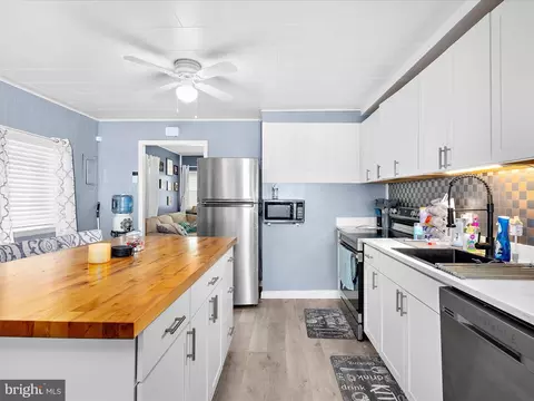 Kitchen - 23 Blister, Middle River, MD 21220 photo 2 of 2