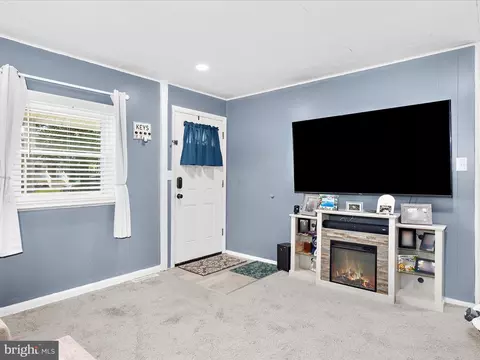 Entry Way - 23 Blister, Middle River, MD 21220 photo 1 of 2