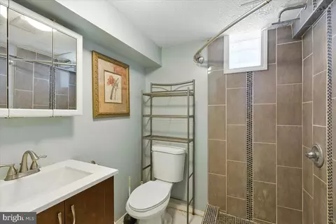 Bath - 2109 Smith Ave, Halethorpe, MD 21227 photo 3 of 3