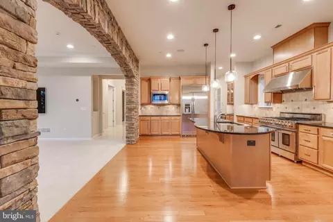 Kitchen - 3913 Briar Knoll Cir, Phoenix, MD 21131 photo 2 of 2