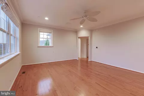 Living - 3913 Briar Knoll Cir, Phoenix, MD 21131 photo 4 of 4