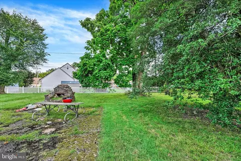 Exterior - 3605 Buckingham Rd, Baltimore, MD 21207 photo 4 of 7