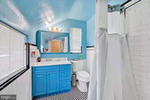 Bath - 3605 Buckingham Rd, Baltimore, MD 21207 photo 1 of 2