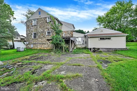 Exterior - 3605 Buckingham Rd, Baltimore, MD 21207 photo 6 of 7