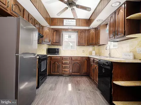 609 Wampler Rd, Middle River, MD 21220 photo 16