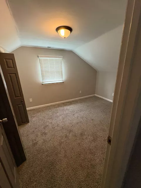 Bedroom - 4510 Forest View Ave, Baltimore, MD 21206 photo 4 of 7