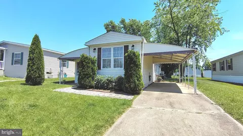 3617 Dahlia Ln, Middle River, MD 21220