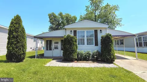 3617 Dahlia Ln, Middle River, MD 21220