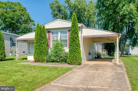 3617 Dahlia Ln, Middle River, MD 21220