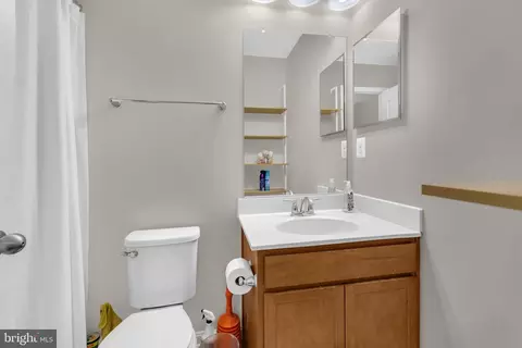 Bath - 7607 Town View Dr, Dundalk, MD 21222 photo 2 of 2