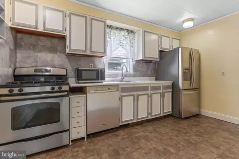 1715 Summit Ave, Halethorpe, MD 21227 photo 15