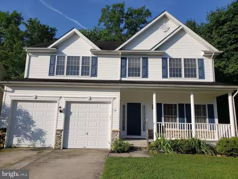 19 Perry Woods Ct, Parkville, MD 21234