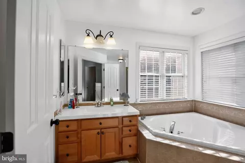 7619 N A N Point Rd, Baltimore, MD 21219 photo 39