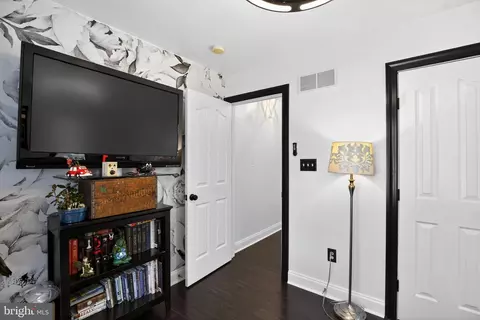 7619 N A N Point Rd, Baltimore, MD 21219 photo 43