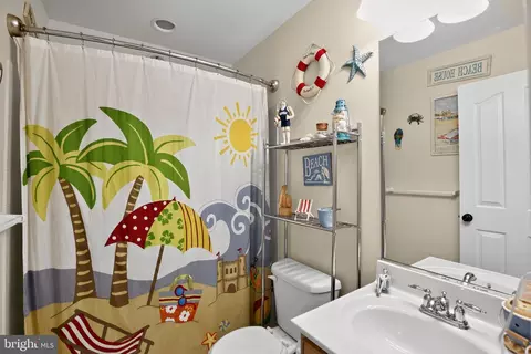 7619 N A N Point Rd, Baltimore, MD 21219 photo 59