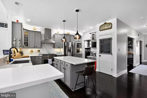7619 N A N Point Rd, Baltimore, MD 21219 photo 23