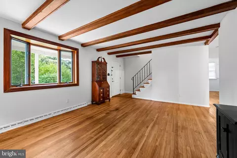 Living - 104 Glenmoore Ave, Cockeysville, MD 21030 photo 1 of 5