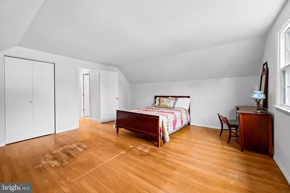Bedroom - 104 Glenmoore Ave, Cockeysville, MD 21030 photo 3 of 4