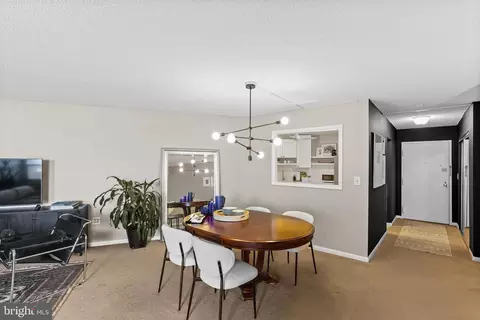 Dining - 205 E Joppa Rd #1907, Towson, MD 21286 photo 2 of 4