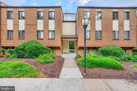 7 Suntop Ct #T-1, Baltimore, MD 21209