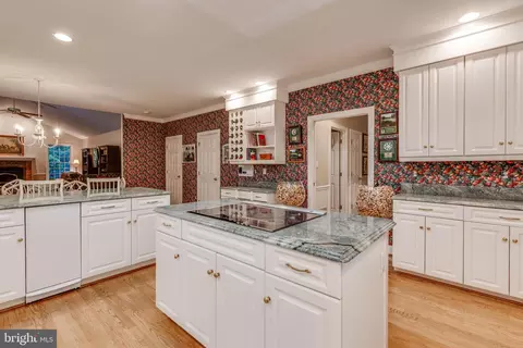 Kitchen - 14418 Katie Rd, Phoenix, MD 21131 photo 2 of 2