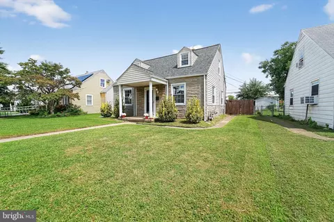 Exterior - 3127 Cornwall Rd, Dundalk, MD 21222 photo 2 of 4