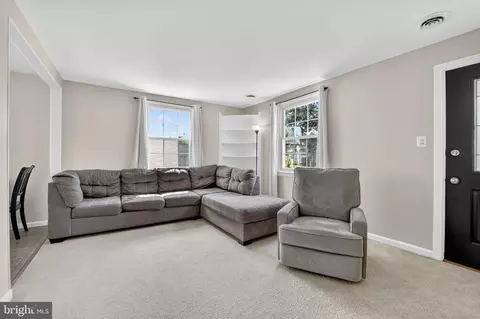 Living - 3127 Cornwall Rd, Dundalk, MD 21222 photo 1 of 2