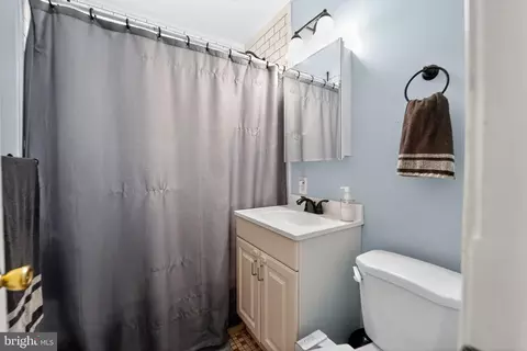 Bath - 3127 Cornwall Rd, Dundalk, MD 21222 photo 1 of 1