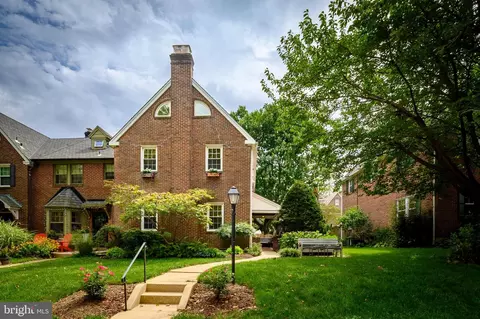 Exterior - 223 Dunkirk Rd, Baltimore, MD 21212 photo 2 of 13