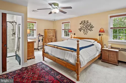 Bedroom - 223 Dunkirk Rd, Baltimore, MD 21212 photo 1 of 7
