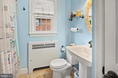 Bath - 223 Dunkirk Rd, Baltimore, MD 21212 photo 3 of 8