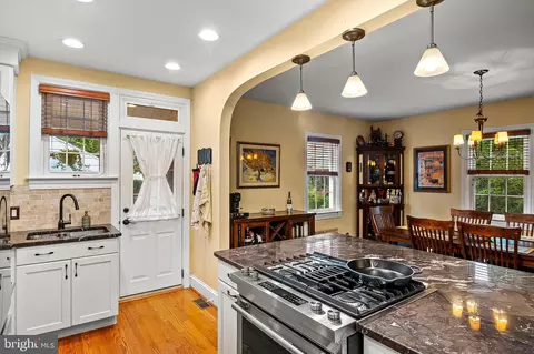 Kitchen - 223 Dunkirk Rd, Baltimore, MD 21212 photo 2 of 4