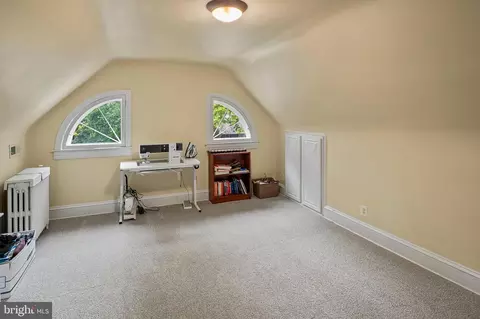 Bedroom - 223 Dunkirk Rd, Baltimore, MD 21212 photo 5 of 7