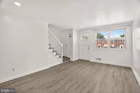 Living - 5427 Channing Rd, Baltimore, MD 21229 photo 1 of 1