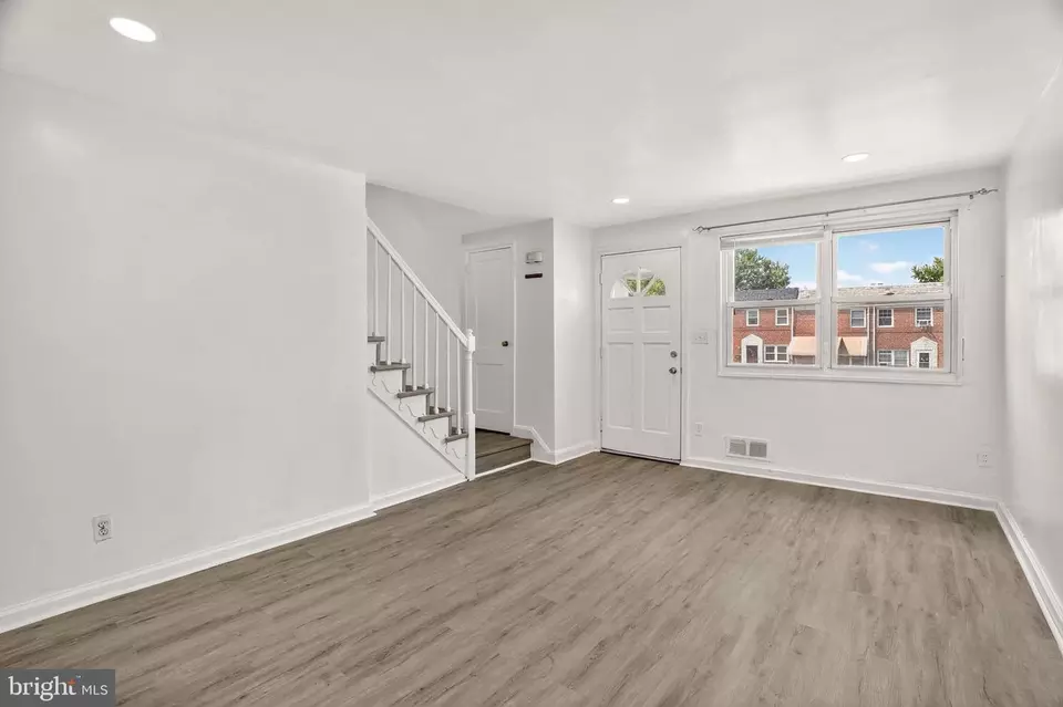 Living - 5427 Channing Rd, Baltimore, MD 21229 photo 1 of 1