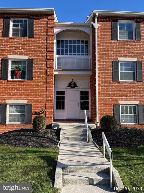 8 Ballycruy #201, Lutherville Timonium, MD 21093