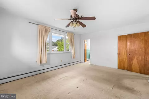 Bedroom - 1304 Heather Hill Rd, Baltimore, MD 21239 photo 4 of 4