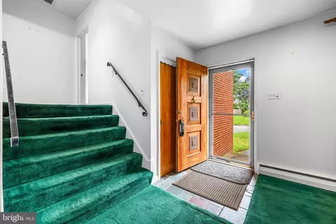 Entry Way - 1304 Heather Hill Rd, Baltimore, MD 21239 photo 1 of 5