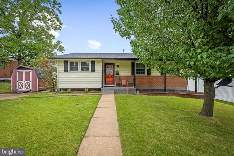 3 Weyburn Ct, Rosedale, MD 21237