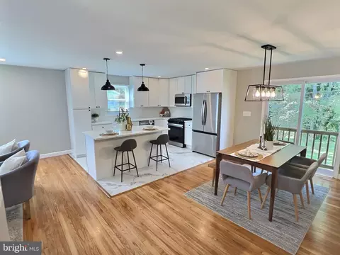 8806 Dearborn Dr, Nottingham, MD 21236