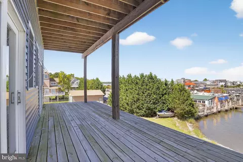 2710 6th St, Sparrows Point, MD 21219 photo 3