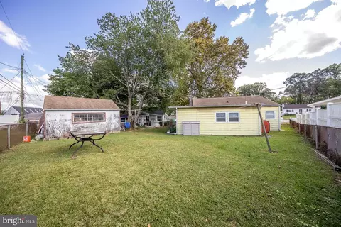 Exterior - 110 Compass Rd, Middle River, MD 21220 photo 7 of 8