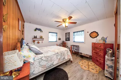 Bedroom - 110 Compass Rd, Middle River, MD 21220 photo 2 of 4