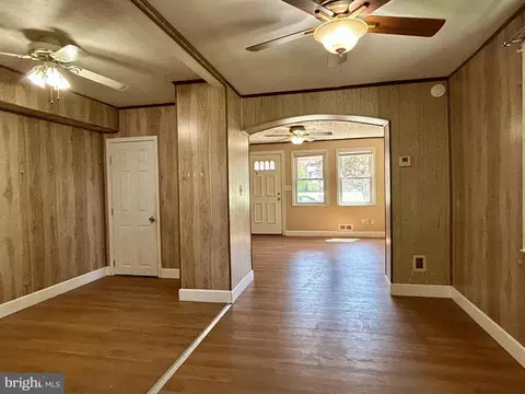 Living - 7242 Conley St, Baltimore, MD 21224 photo 4 of 4