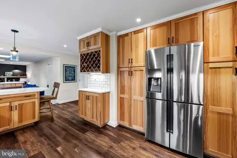 Kitchen - 17 Sunnyview Dr, Phoenix, MD 21131 photo 3 of 6