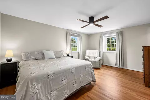 Bedroom - 17 Sunnyview Dr, Phoenix, MD 21131 photo 5 of 6
